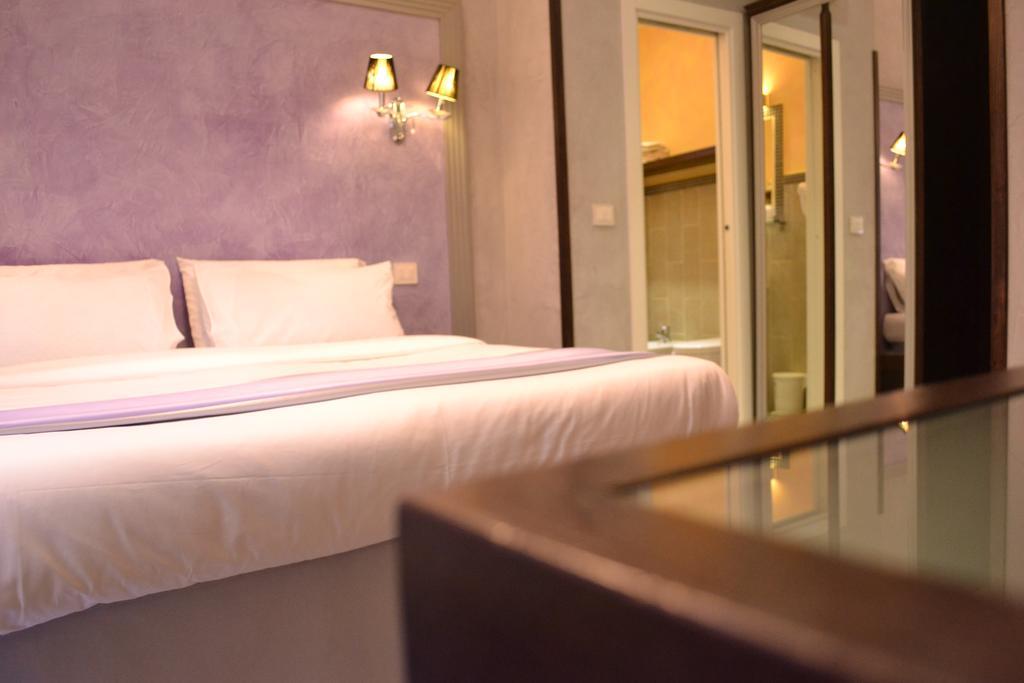 Tiburtina House Hotel โรม ภายนอก รูปภาพ