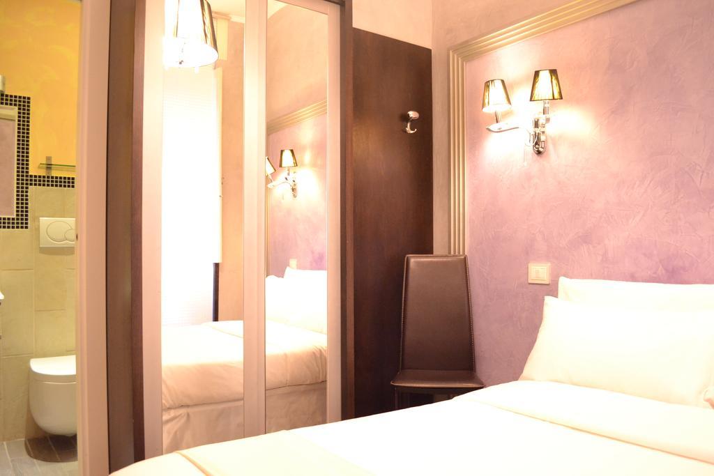 Tiburtina House Hotel โรม ภายนอก รูปภาพ
