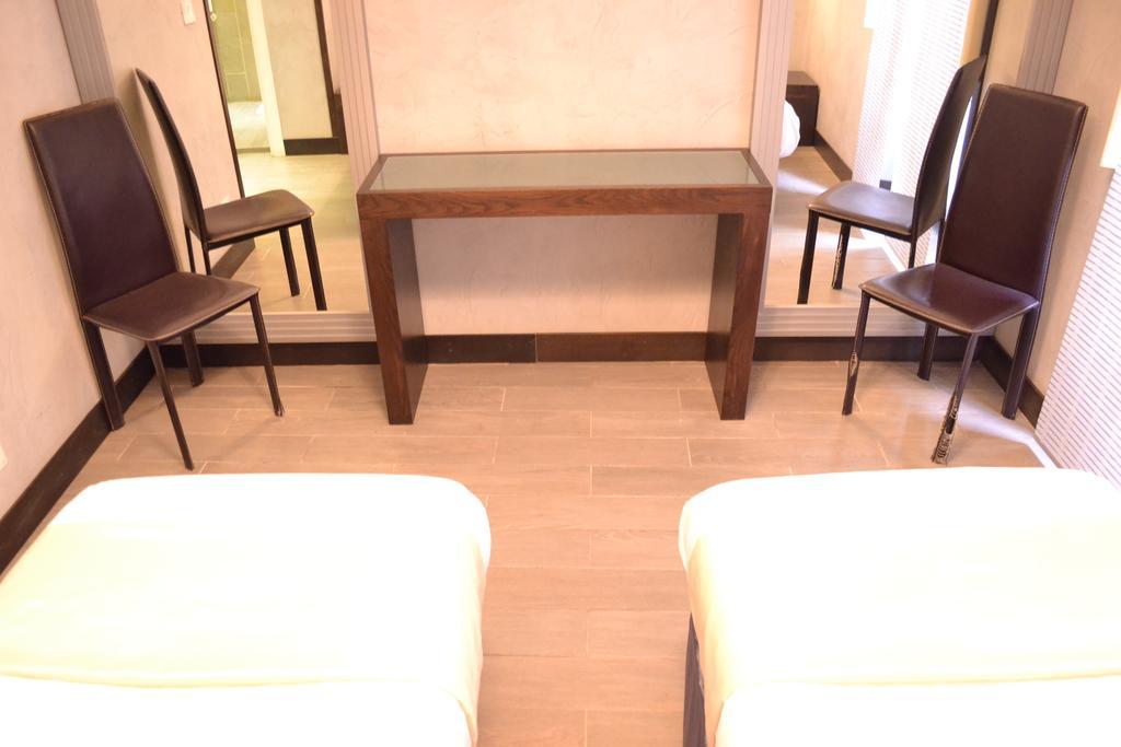 Tiburtina House Hotel โรม ภายนอก รูปภาพ