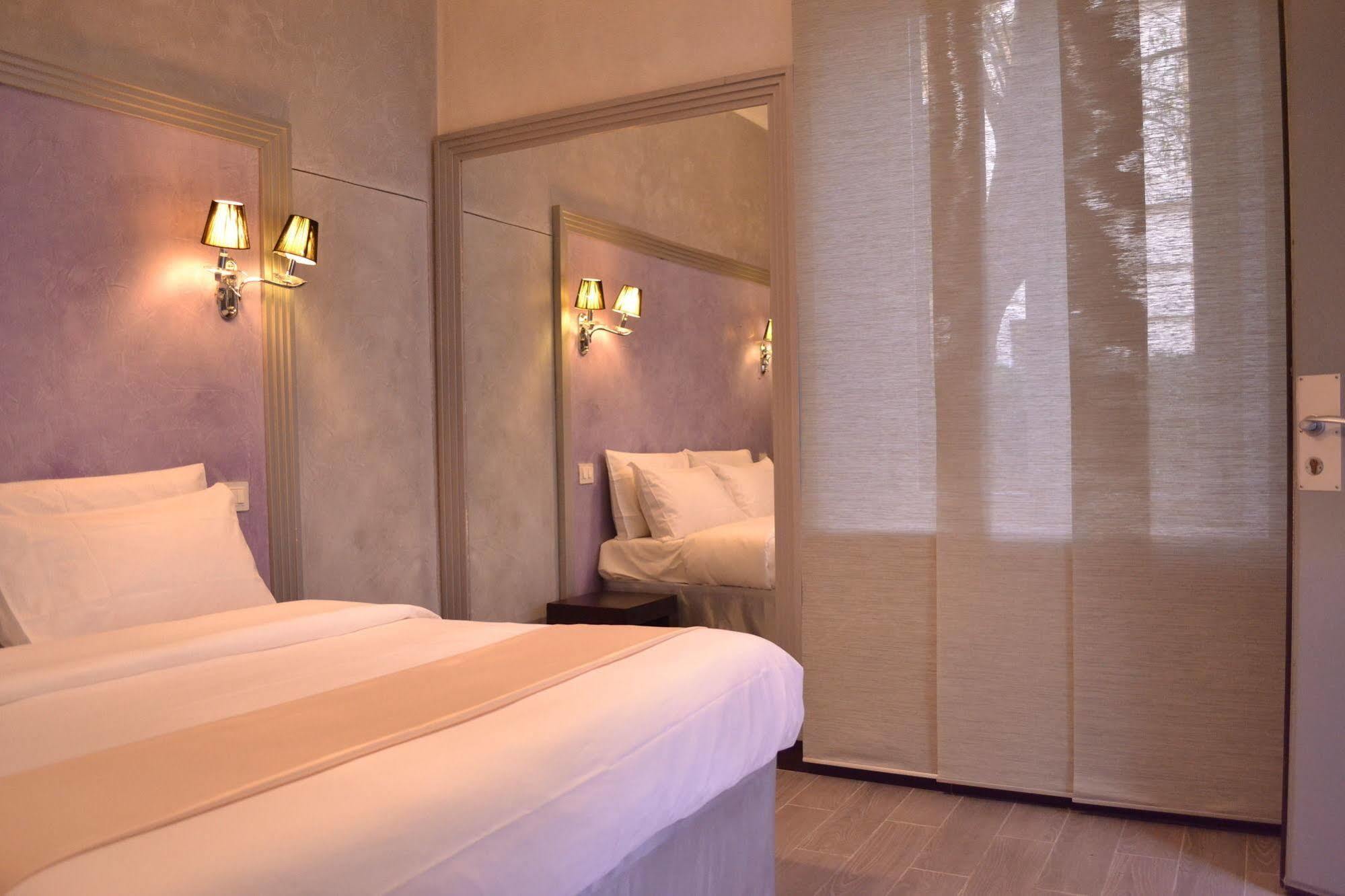 Tiburtina House Hotel โรม ภายนอก รูปภาพ