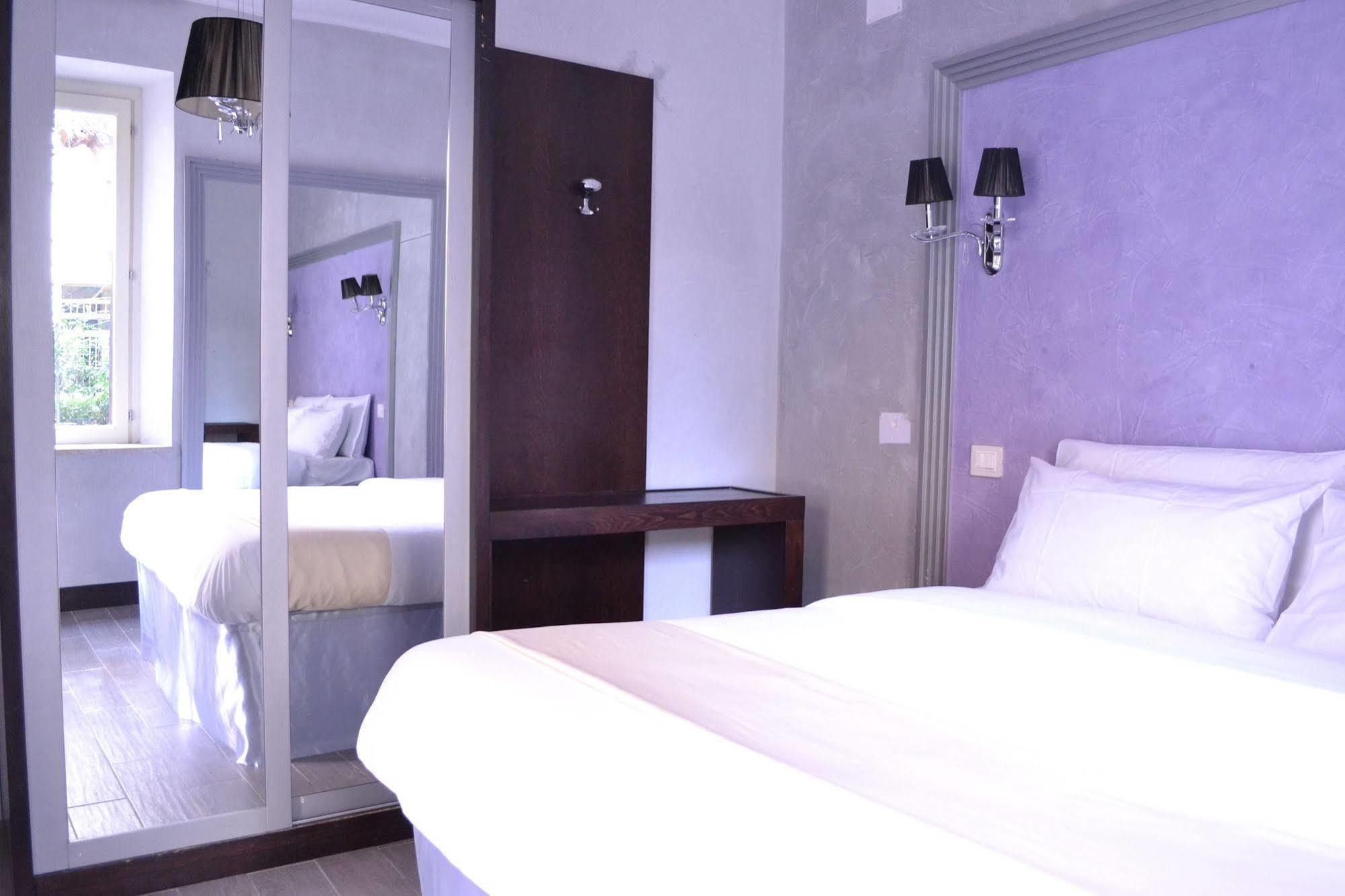 Tiburtina House Hotel โรม ภายนอก รูปภาพ