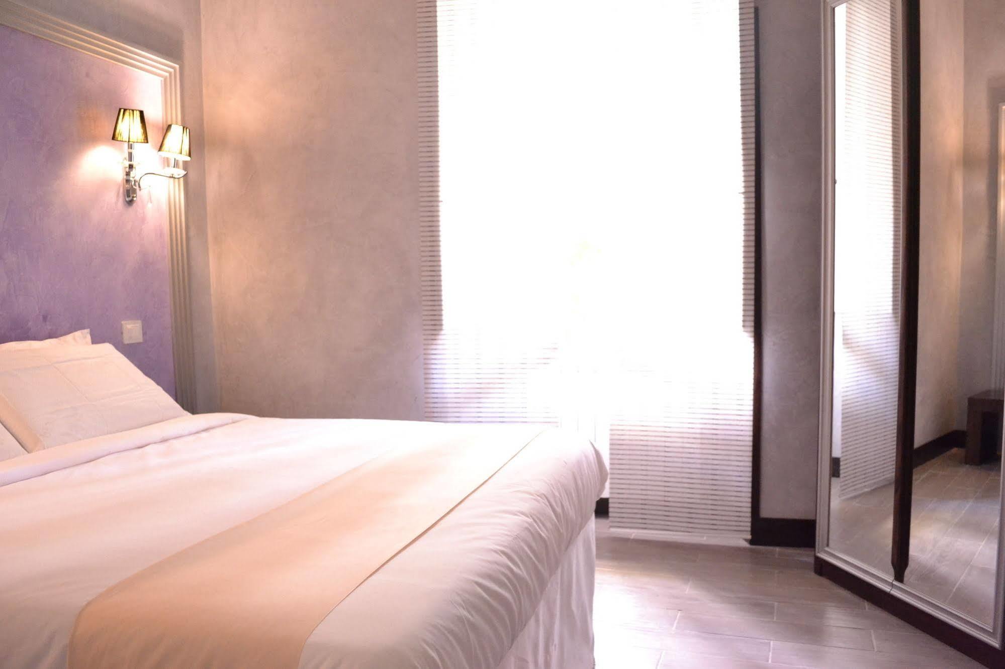 Tiburtina House Hotel โรม ภายนอก รูปภาพ